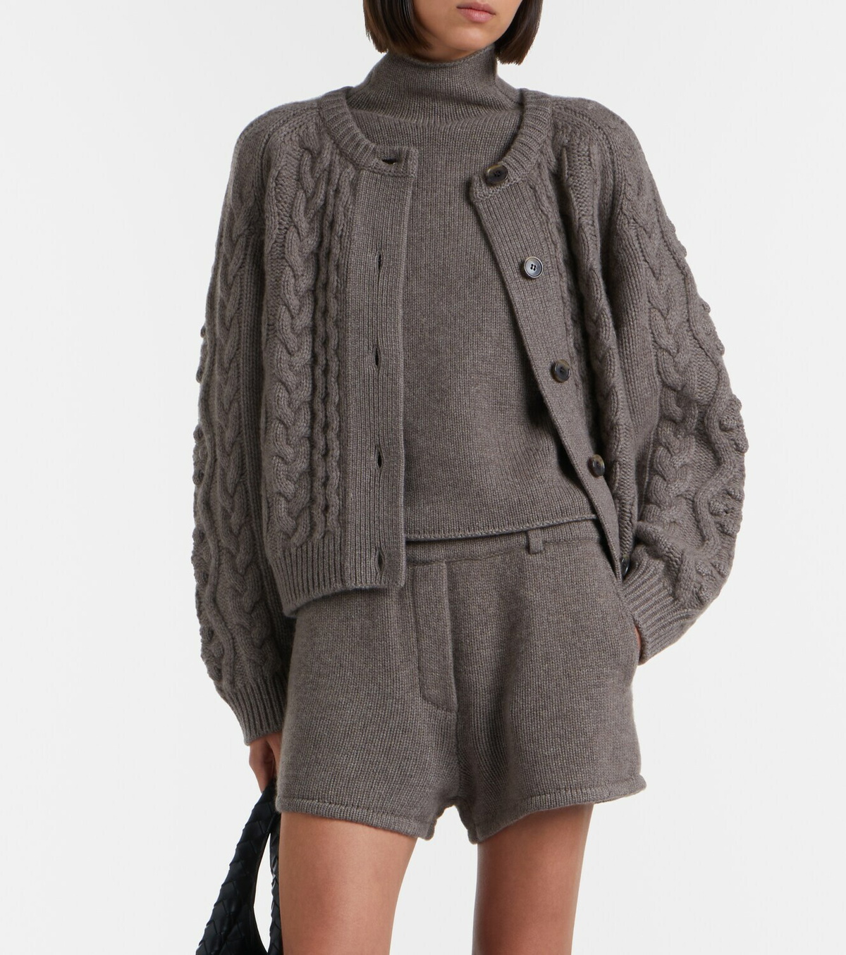 Lisa Yang Fride cashmere turtleneck sweater