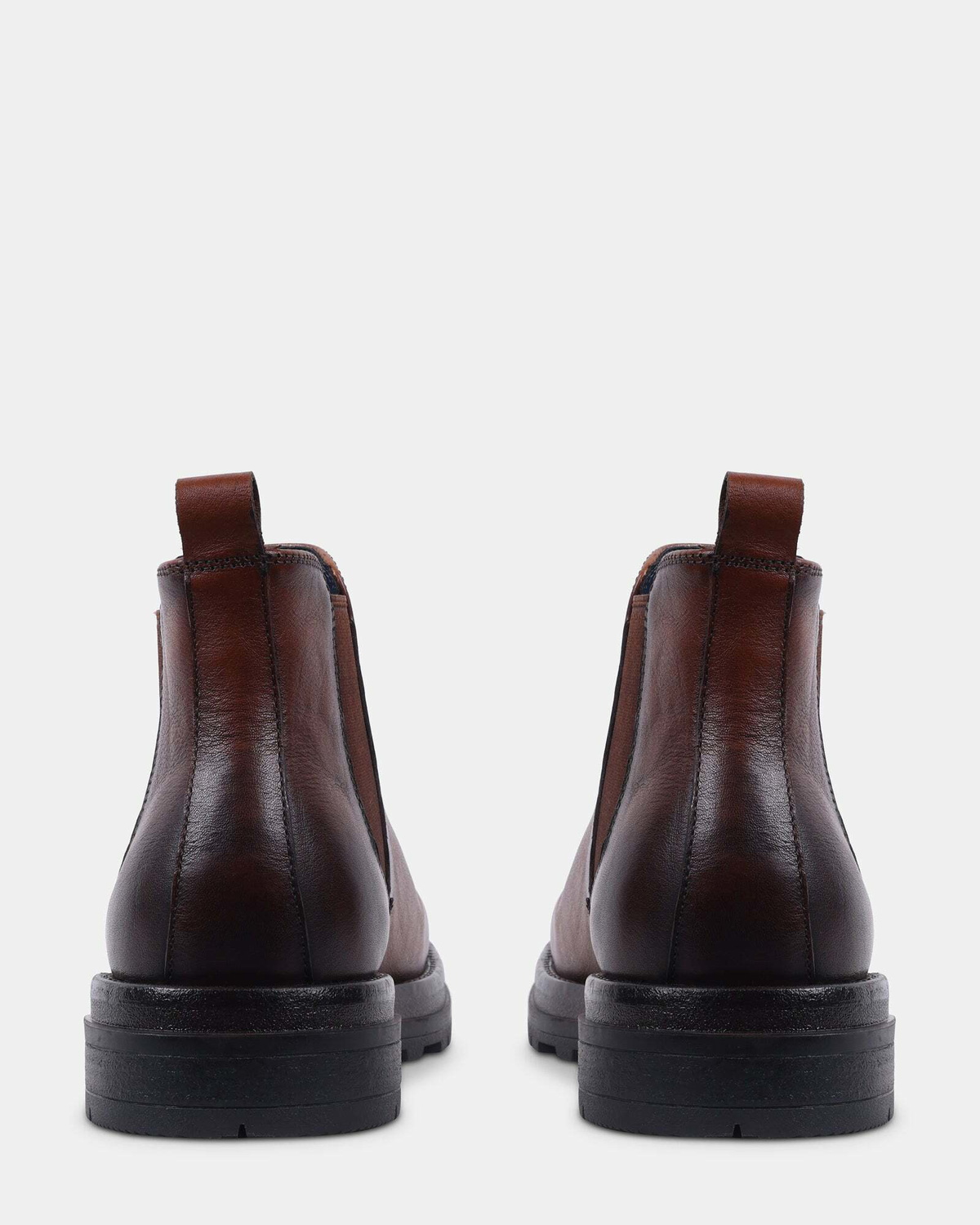 Steve Madden Newsome Boots in Tan