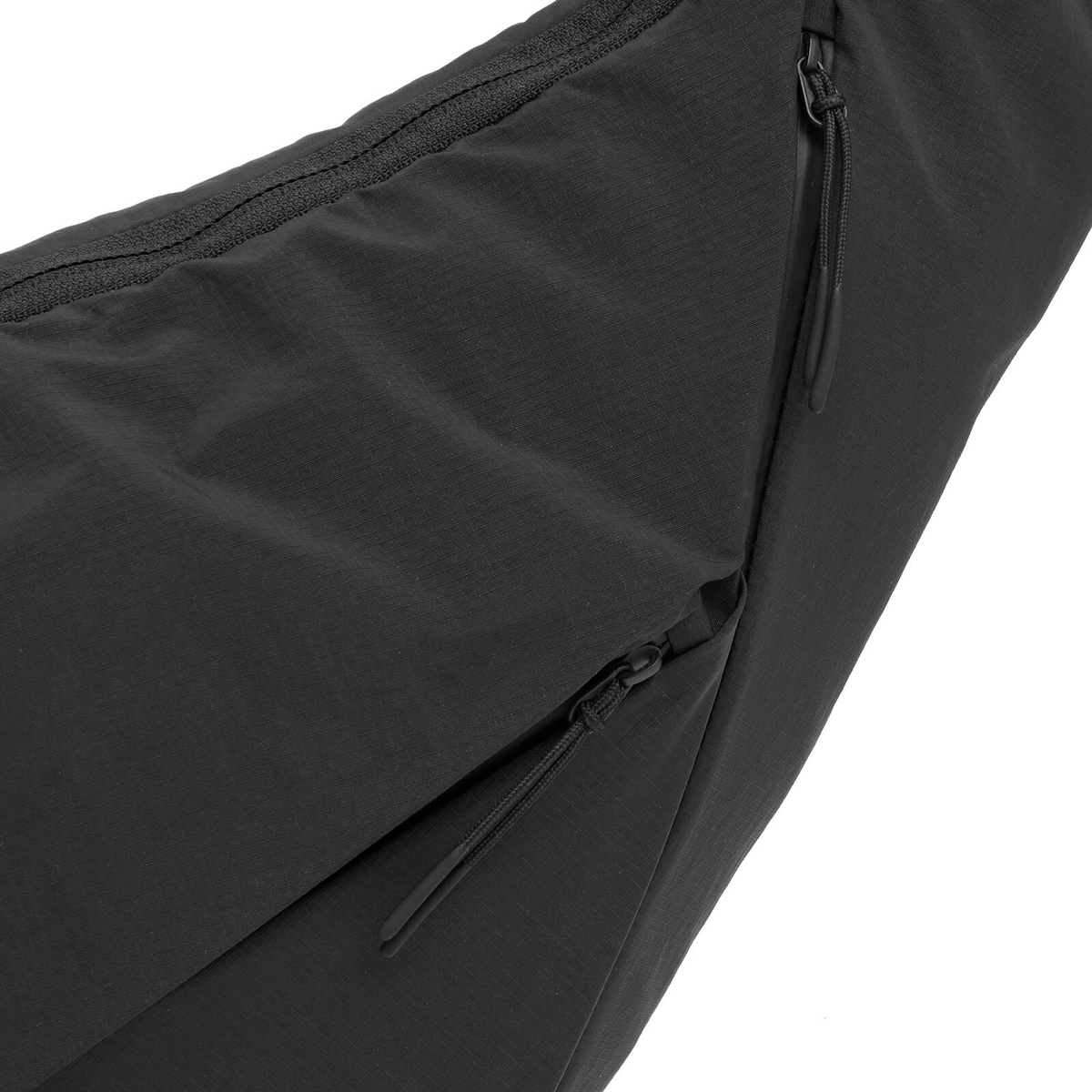SEALSON M3 Cross Body Bag in Black 