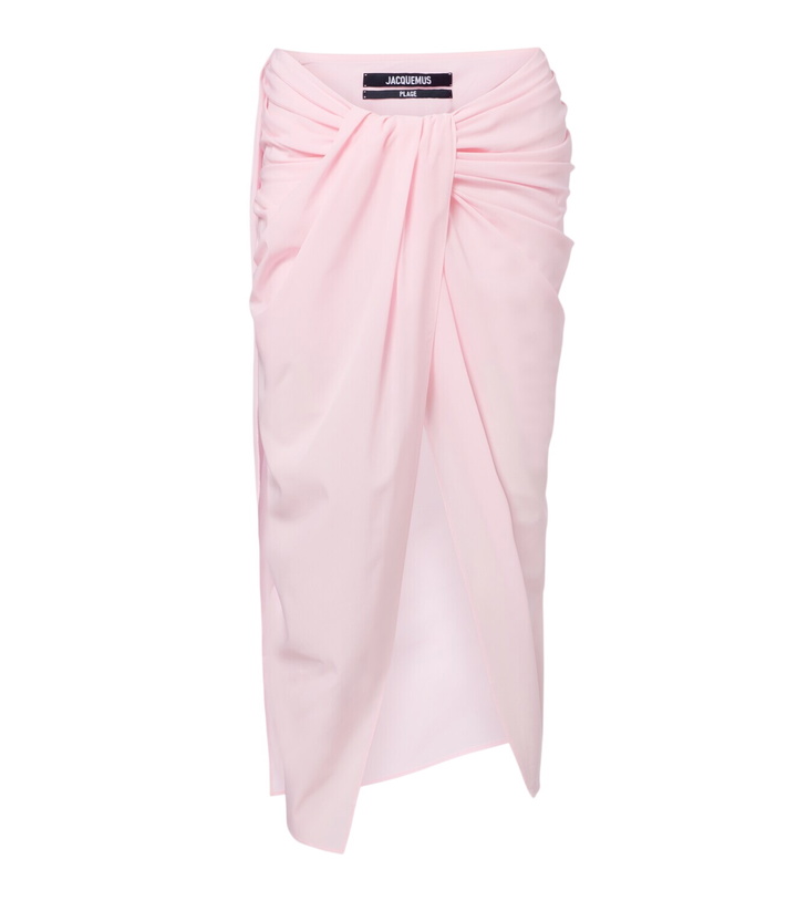 Photo: Jacquemus Paréo draped beach cover-up