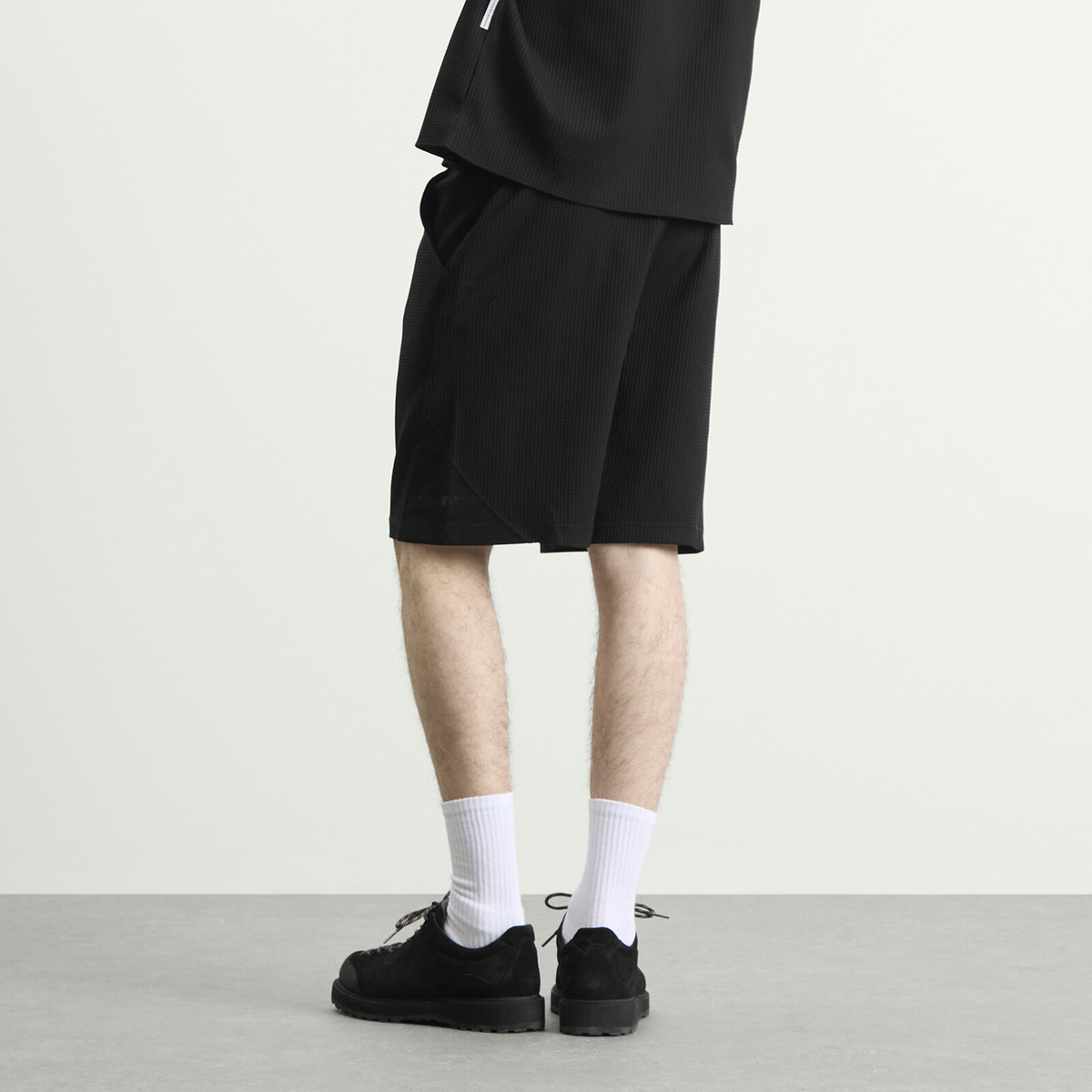 Purple Mountain Observatory Men's Waffle Shorts in Black