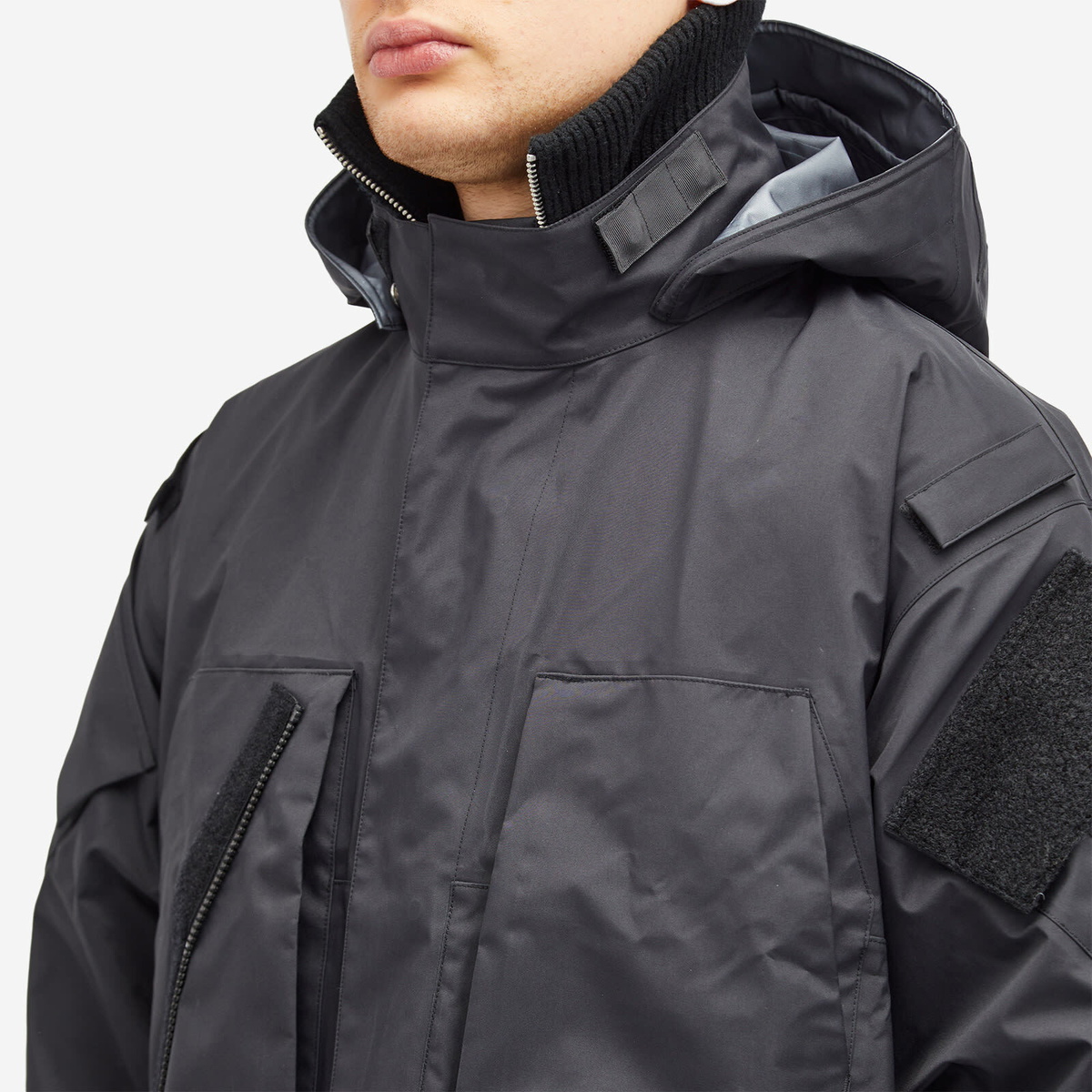 Acronym Men's 3L Gore-Tex Interlops Jacket in Black Acronym
