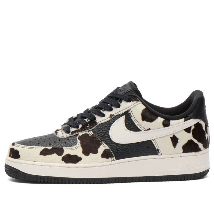 Photo: Nike Women's Air Force 1 '07 Se Prm Sneaker in Black/Phantom