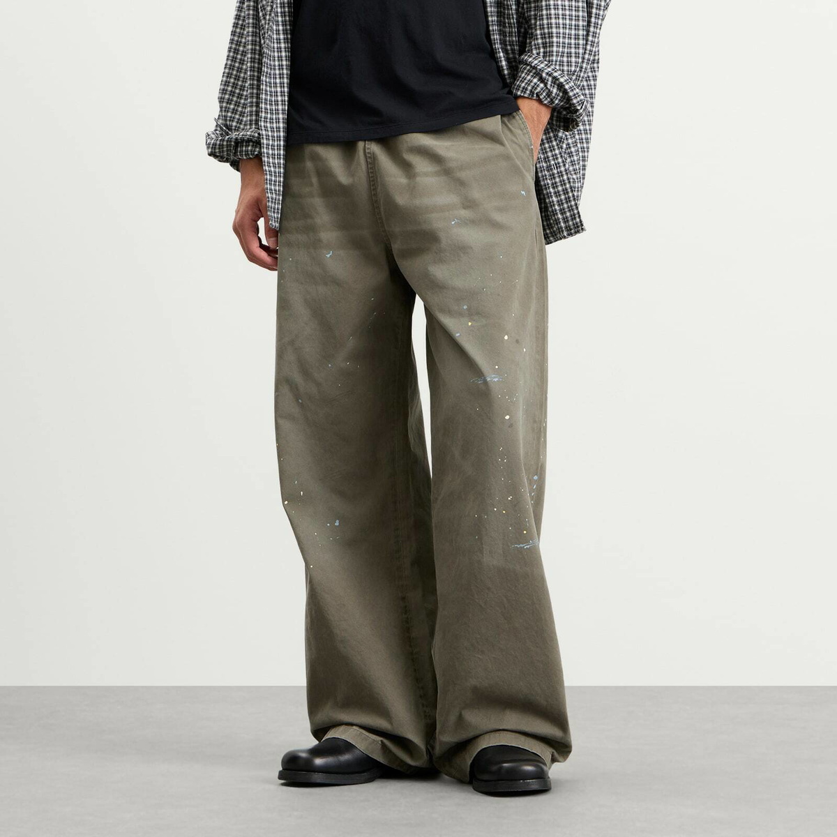 Acne Studios Men's Plott Peached Light Cotton Twill Trousers in Dusty Green