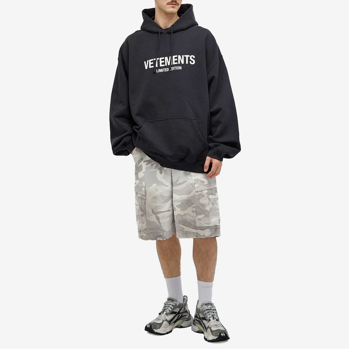 トップス VETEMENTS limited edition hooddie Sweatshirt VETEMENTS Limited Edition Logo Hoodie Black