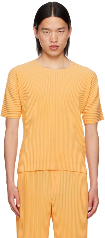 Photo: HOMME PLISSÉ ISSEY MIYAKE Orange Monthly Color June T-shirt