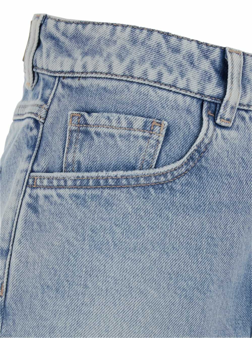 Icon Denim Light Blue Bermuda Pants With Wide Leg And Logo Patch On The Rear In Denim Woman