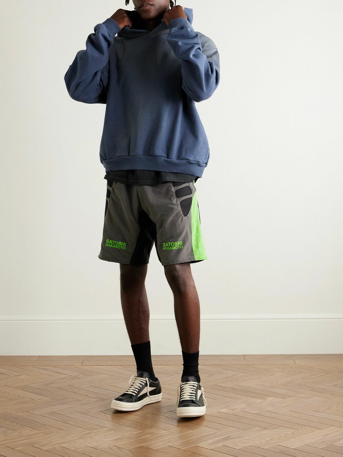 Satoshi Nakamoto - Tech Straight-Leg Mesh-Panelled Colour-Block Nylon Drawstring Shorts - Green