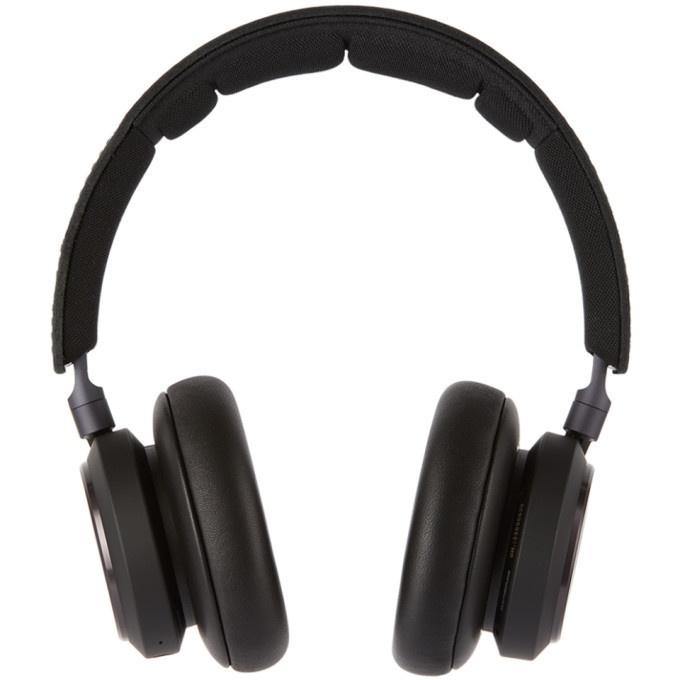 Photo: Bang and Olufsen Black Beoplay H9 3rd Gen Headphones
