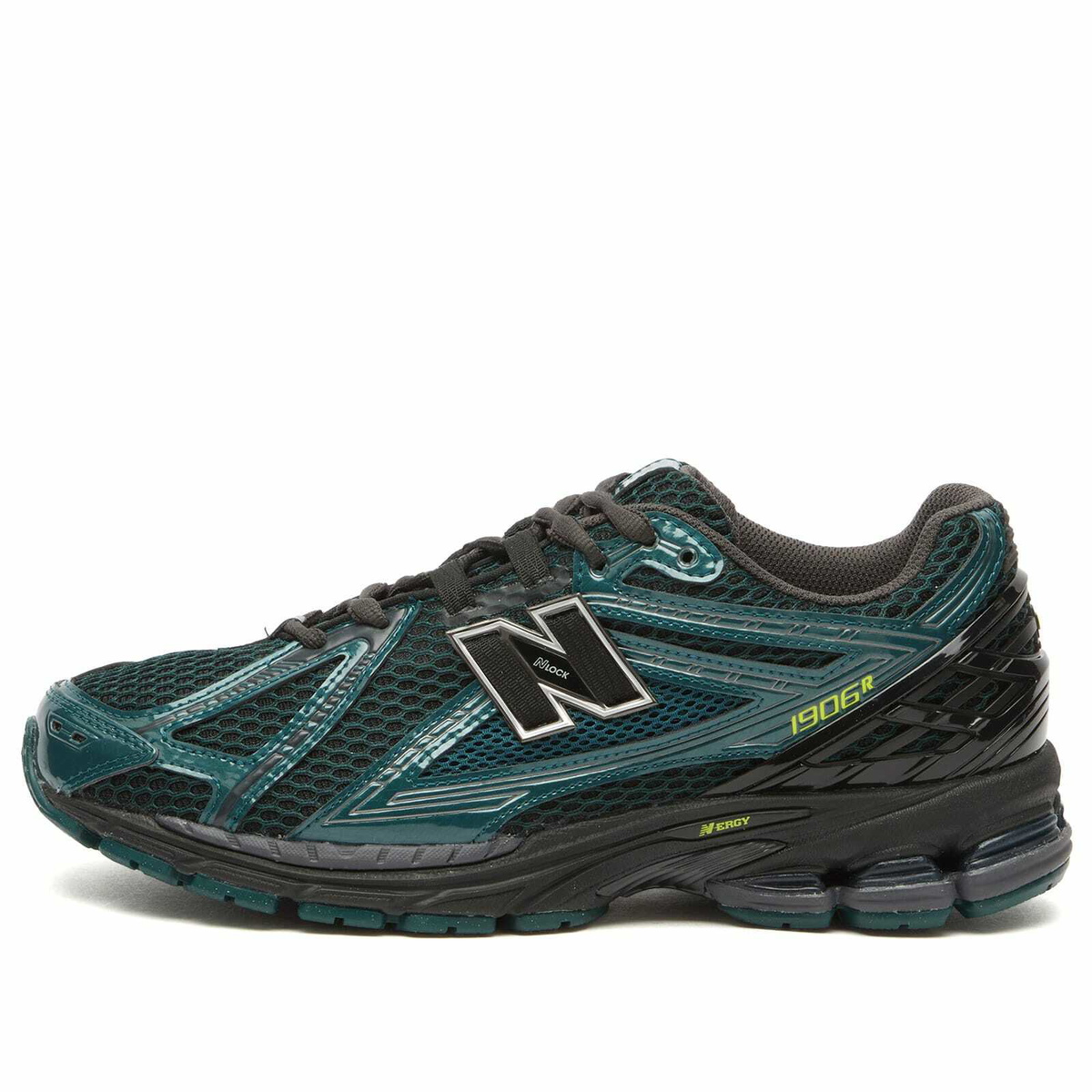 New Balance 1906 Sneaker in Medusa Green/Black