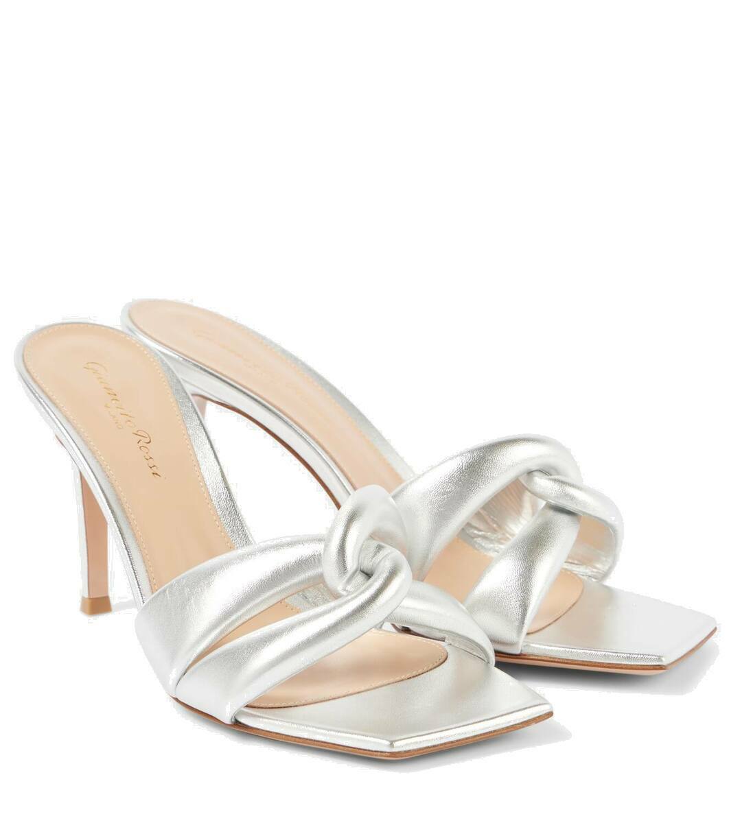 【送料&関税込】Gianvito Rossi amour Mules GIANVITO ROSSI Amour 85 leather mules | NET-A-PORTER
