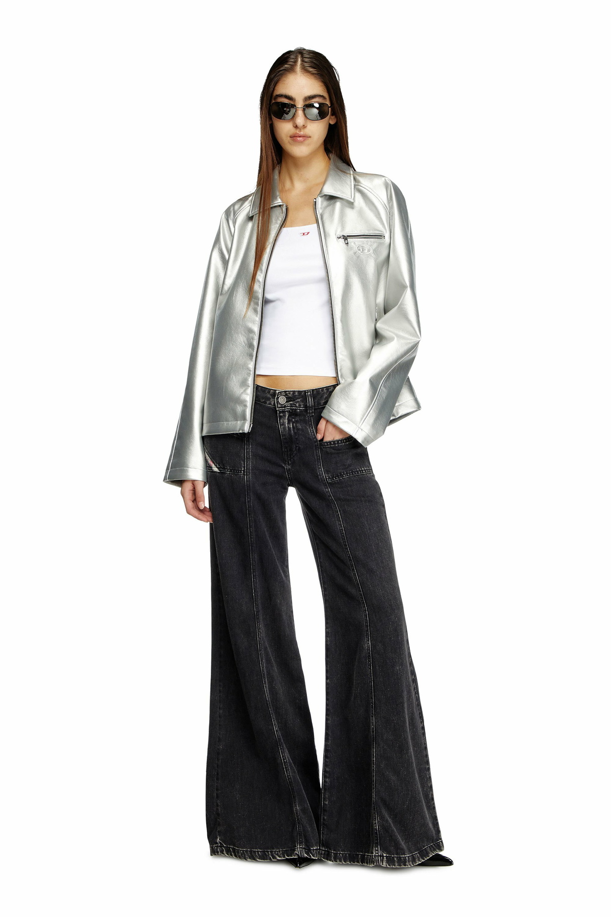 DIESEL Flare Jeans D-Akii W25 黒 2024年モデル Diesel Flare Jeans - D-Akii - Jeans Womens in Black Diesel