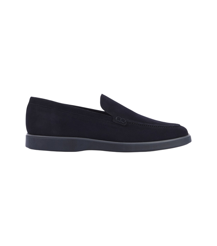 Photo: Magnanni Coroa suede loafers