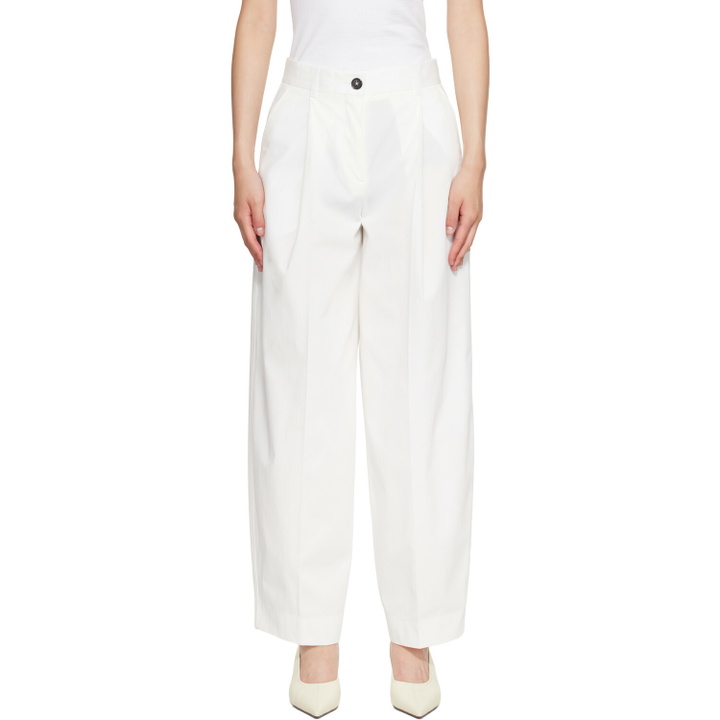 Photo: TOTEME White Single Pleat Cotton Trousers