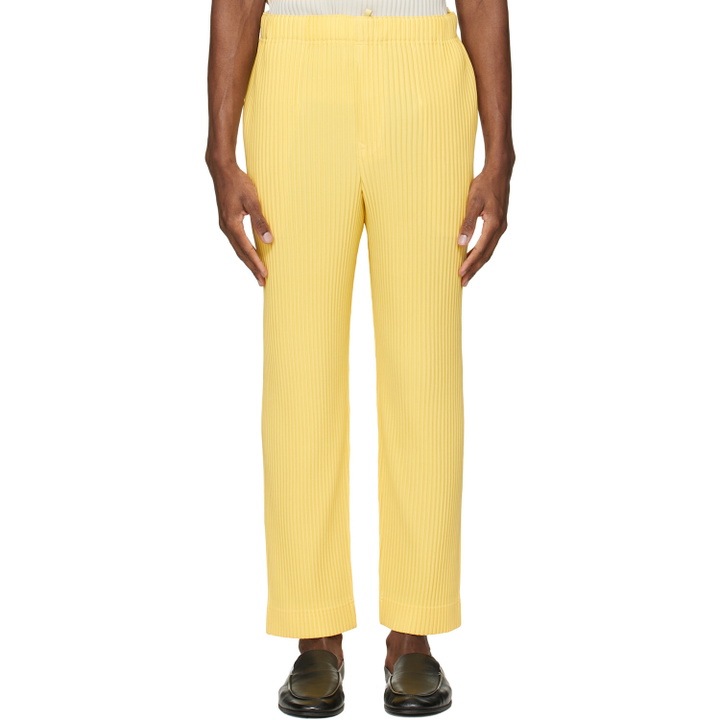 Photo: HOMME PLISSÉ ISSEY MIYAKE Yellow Monthly Colors March Trousers