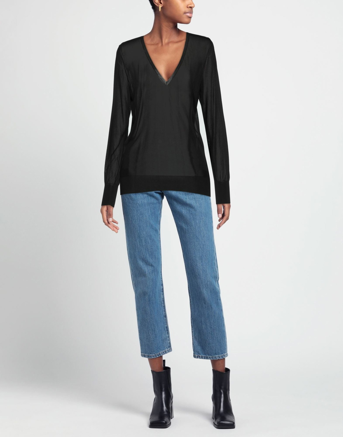 Sapio Womens Sweater in Black