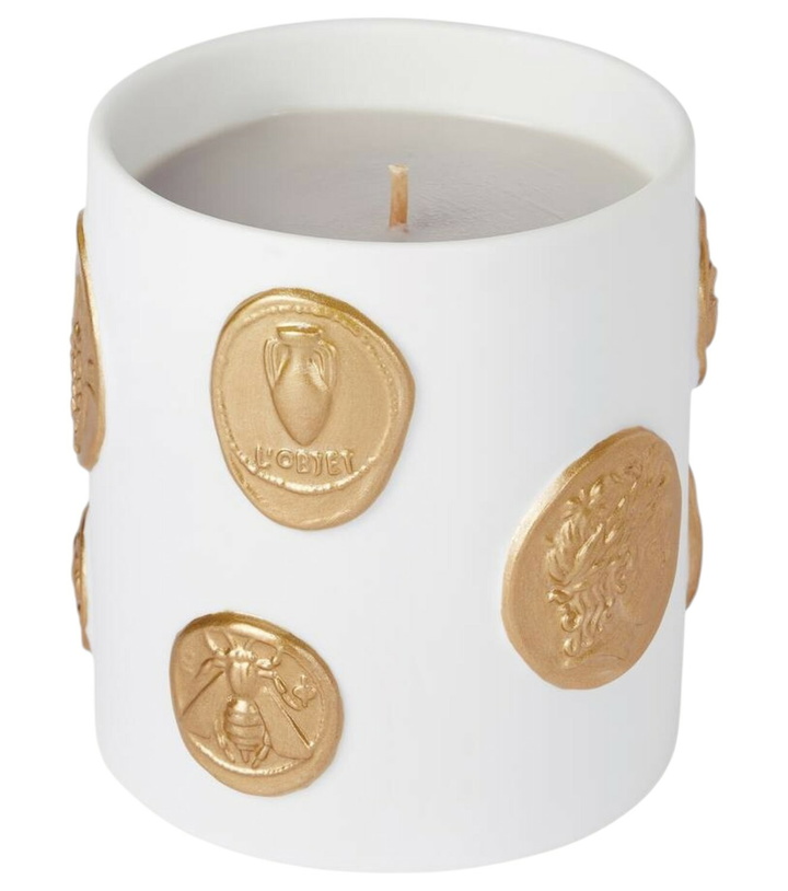 Photo: L'Objet Médaille Small scented candle