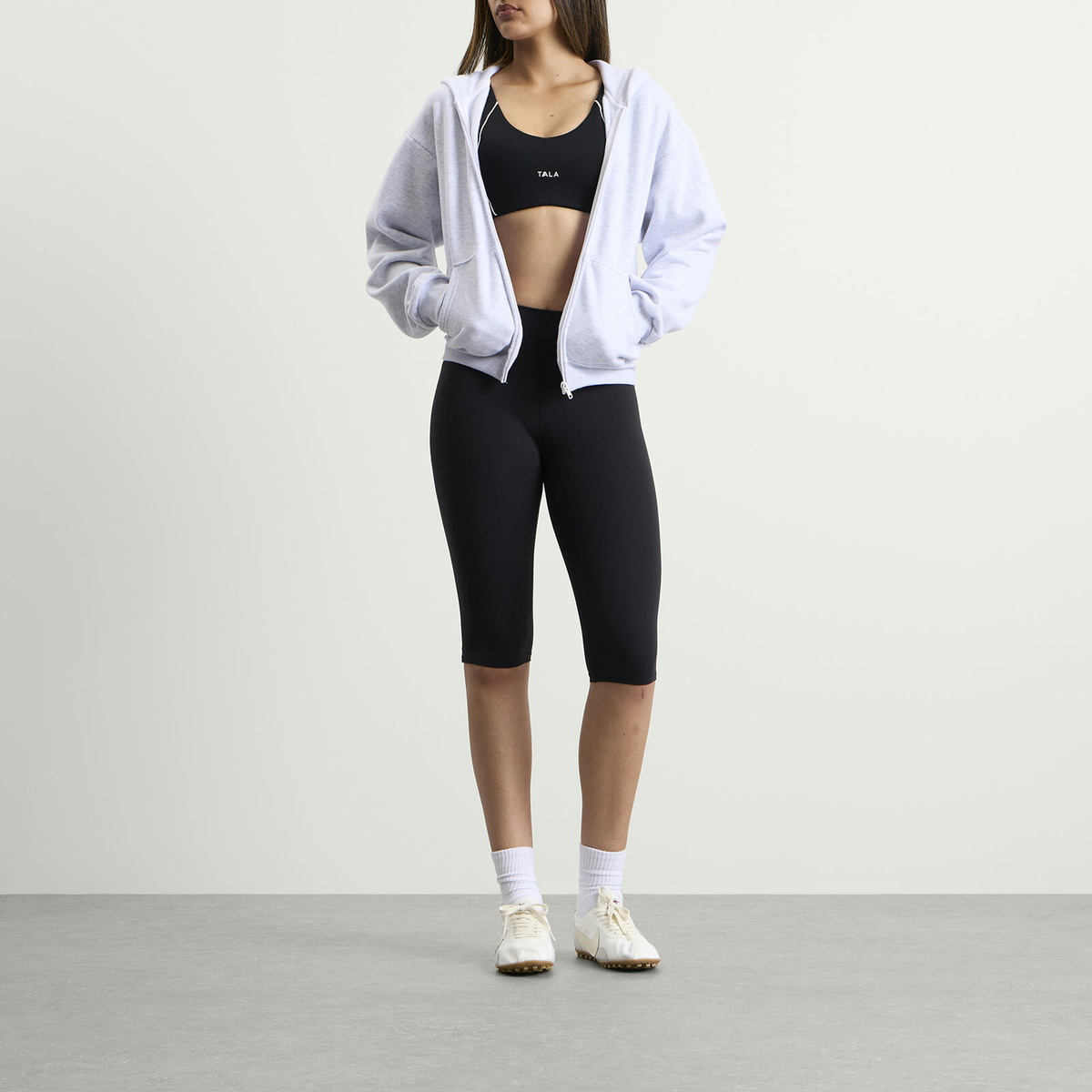 TALA Women's SkinLuxe Contrast Piping Sports Bra in Shadow Black