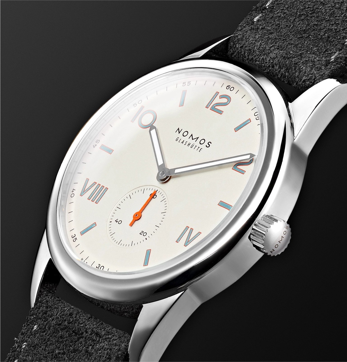 Nomos club clearance 735