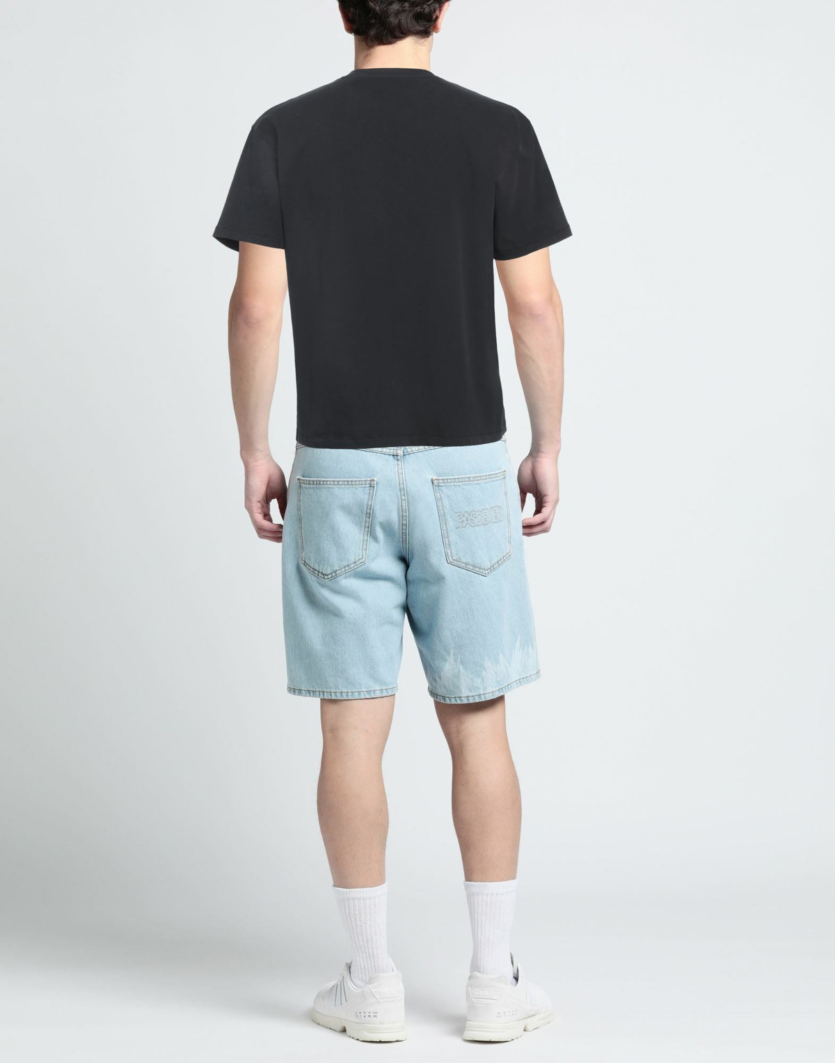 Guess Mens T-shirt in Black
