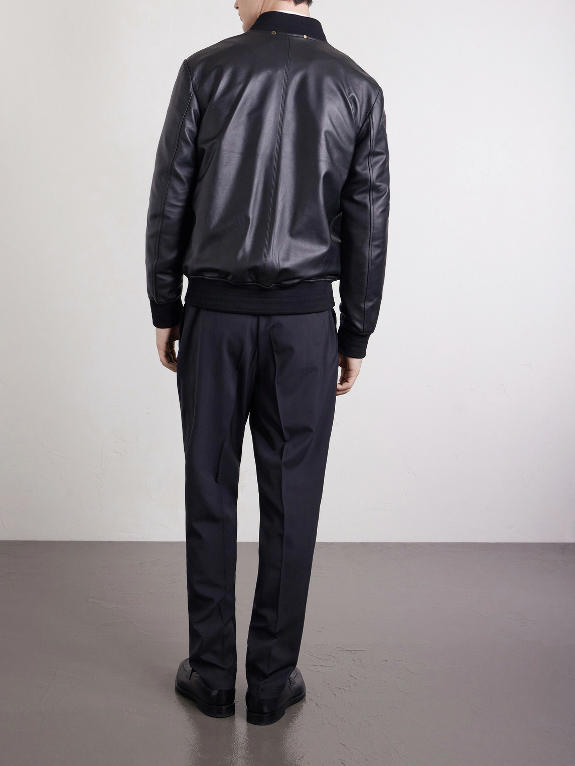 Boglioli - Straight-Leg Pleated Virgin Wool Trousers - Black
