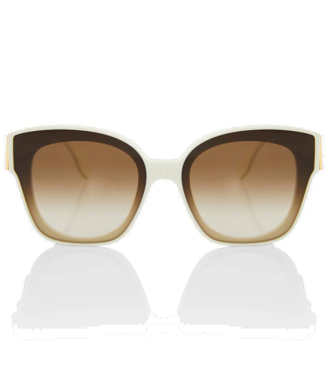 Fendi First Butterfly square sunglasses Fendi display picture 3