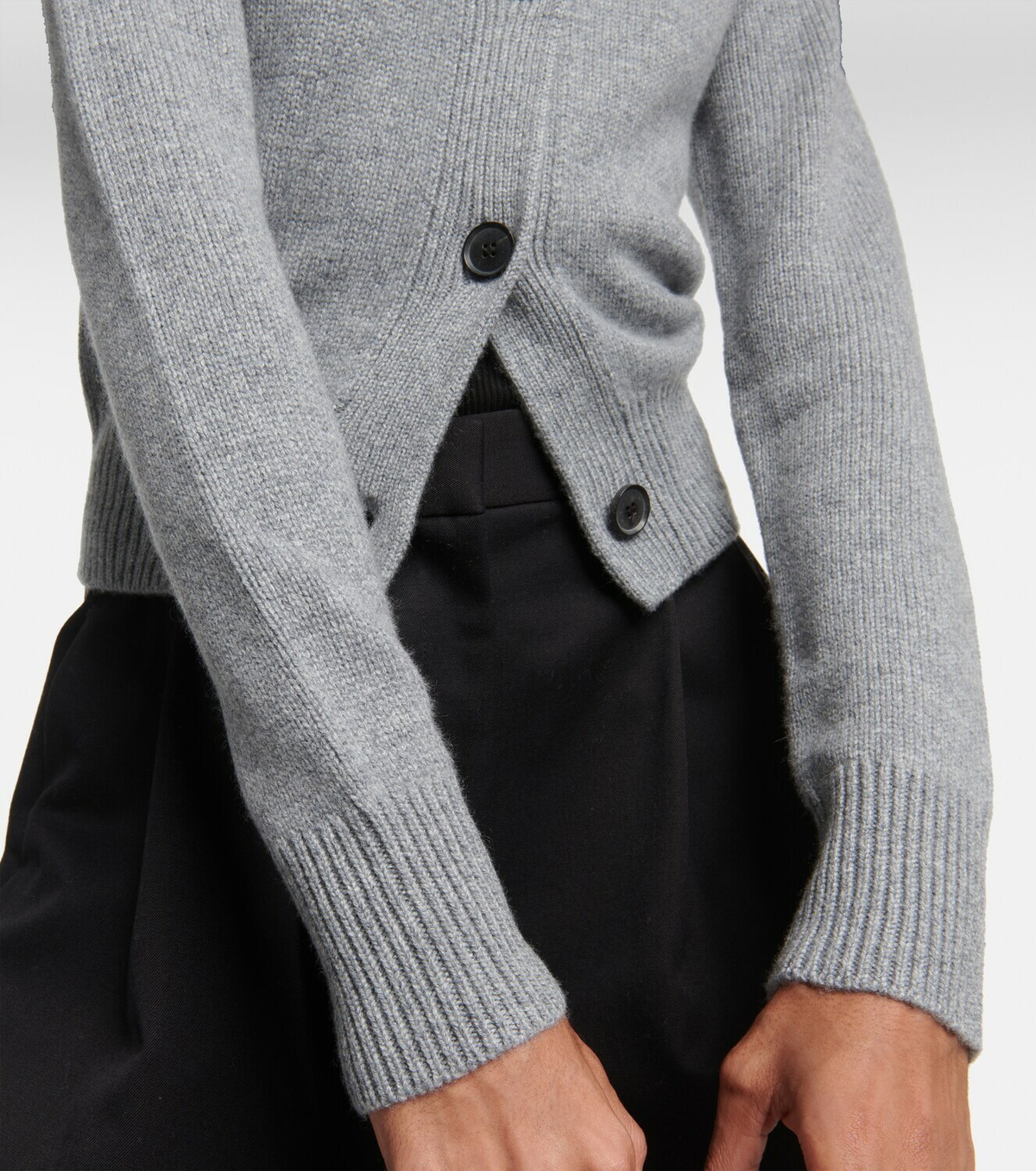 Nili Lotan Caldorf V-neck cashmere cardigan