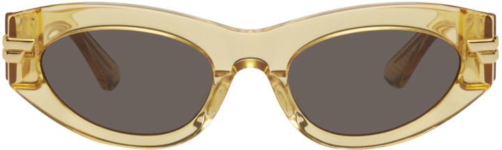 Photo: Bottega Veneta Yellow Cat-Eye Sunglasses