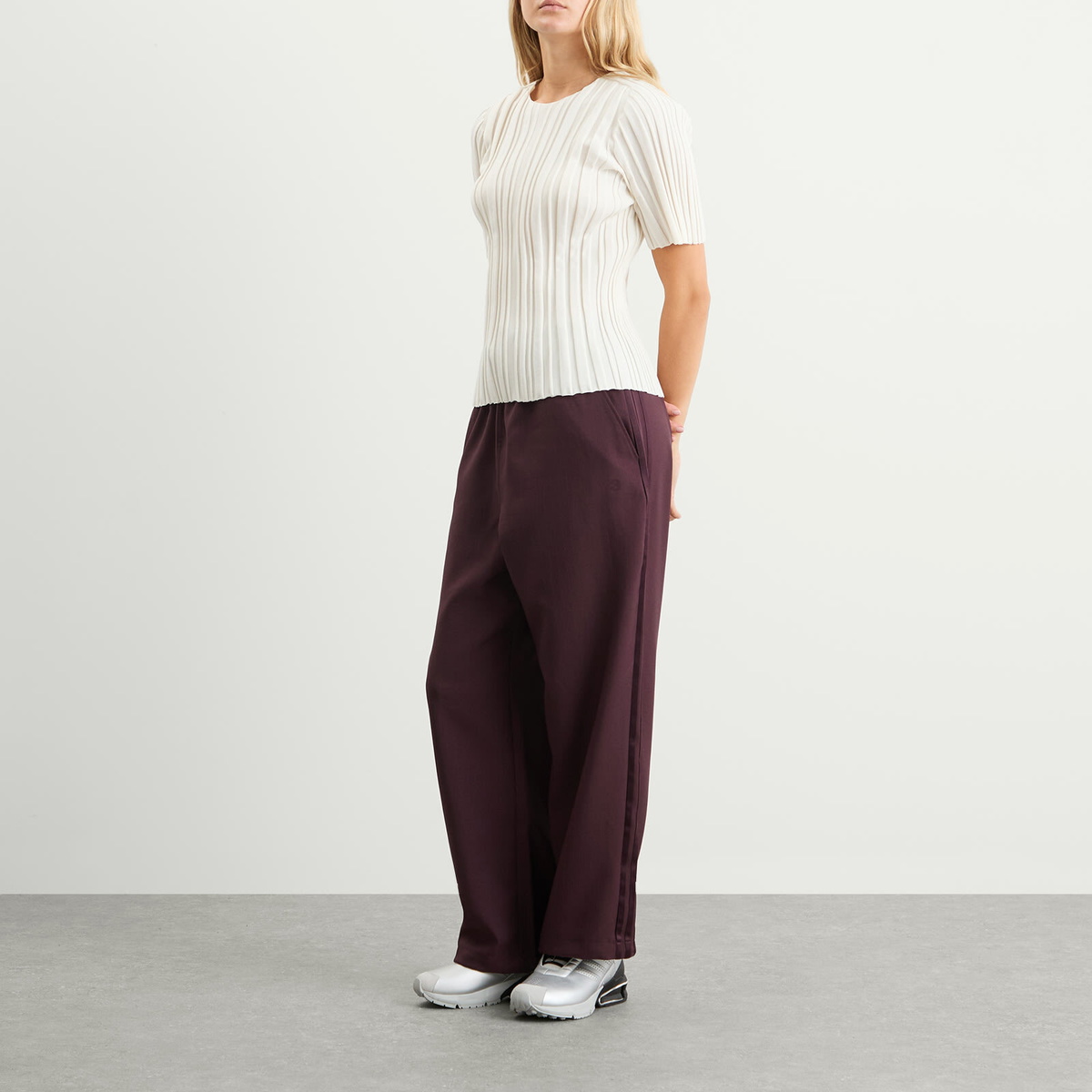 Y-3 Women's Shamar Pants in Maroon
