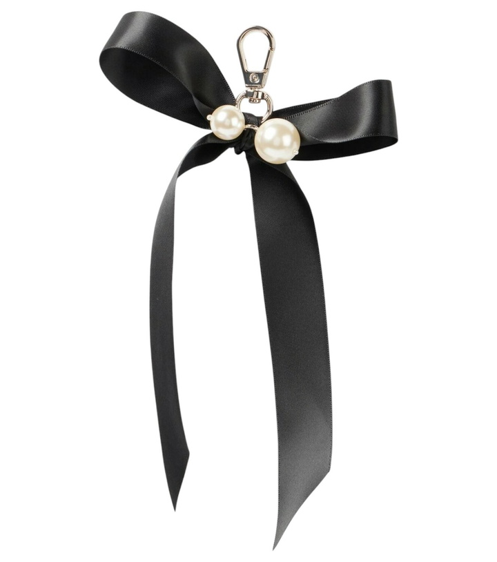 Photo: Simone Rocha Faux pearl-embellished keychain