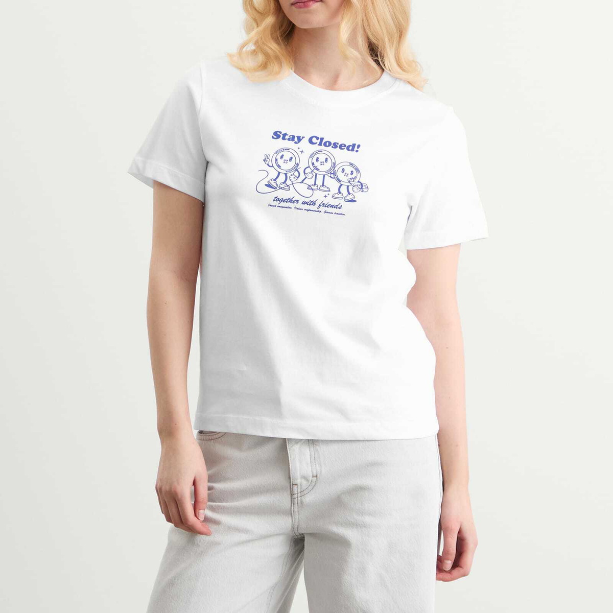 Closed Women's Stay Button Print T-Shirt in White