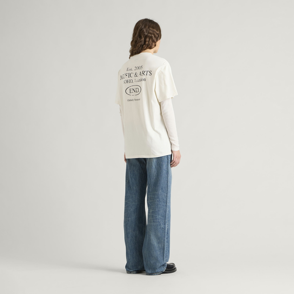 END. Worn Established T-shirt in Smoke White