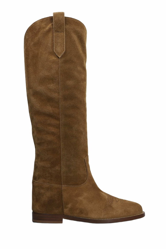 Photo: Via Roma 15 In Leather Color Suede