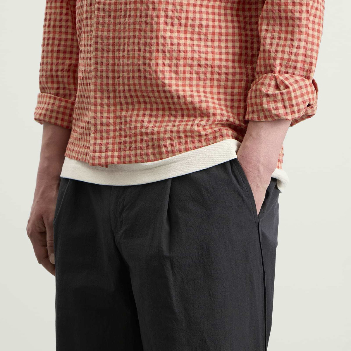 Folk Men's Wide Fit Trouser in Charcoal