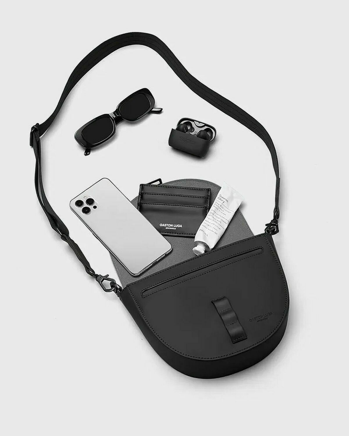 Gaston Luga Spläsh Moon Crossbody Black Messenger & Crossbody Bags