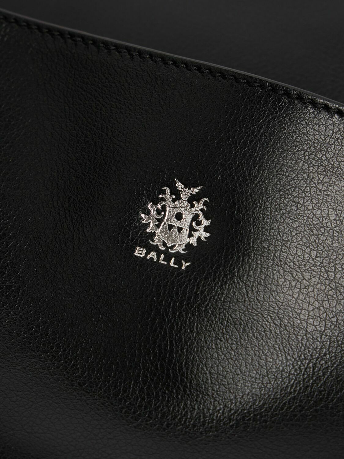 BALLY ブランケット Bally: The Bally Winter Capsule Pays Tribute To The Mountain