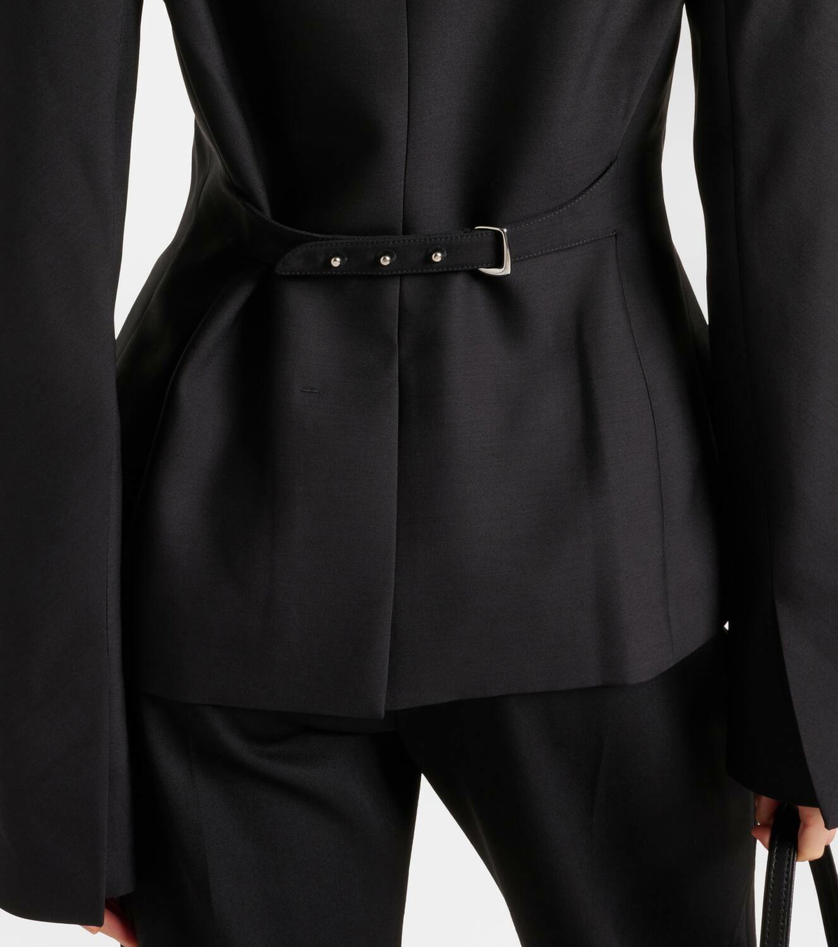 Jacquemus La Veste Spalla ウールブレンドジャケット Jacquemus La Veste Spalla wool and silk jacket Jacquemus