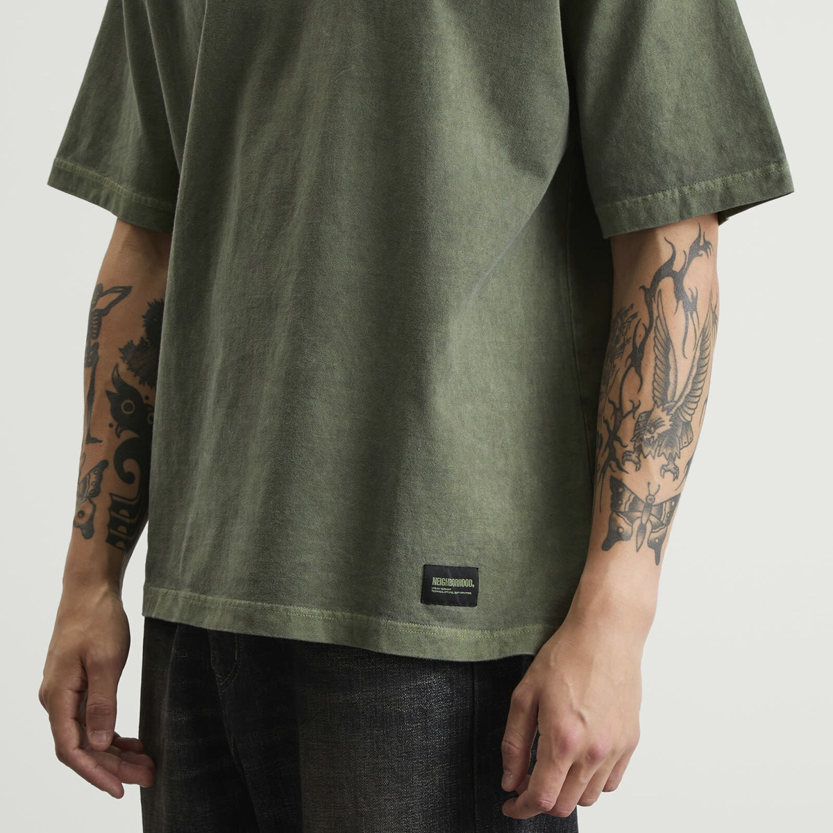 即完　NEIGHBORHOOD 2025 PIGMENT DYED T Neighborhood Men's Pigment Dyed T-Shirt in Olive Drab Neighborhood