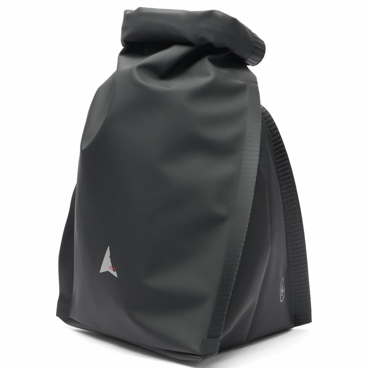 Photo: ROA Men's Yida 5L Waterproof Crossbody Dry Bag in Black 