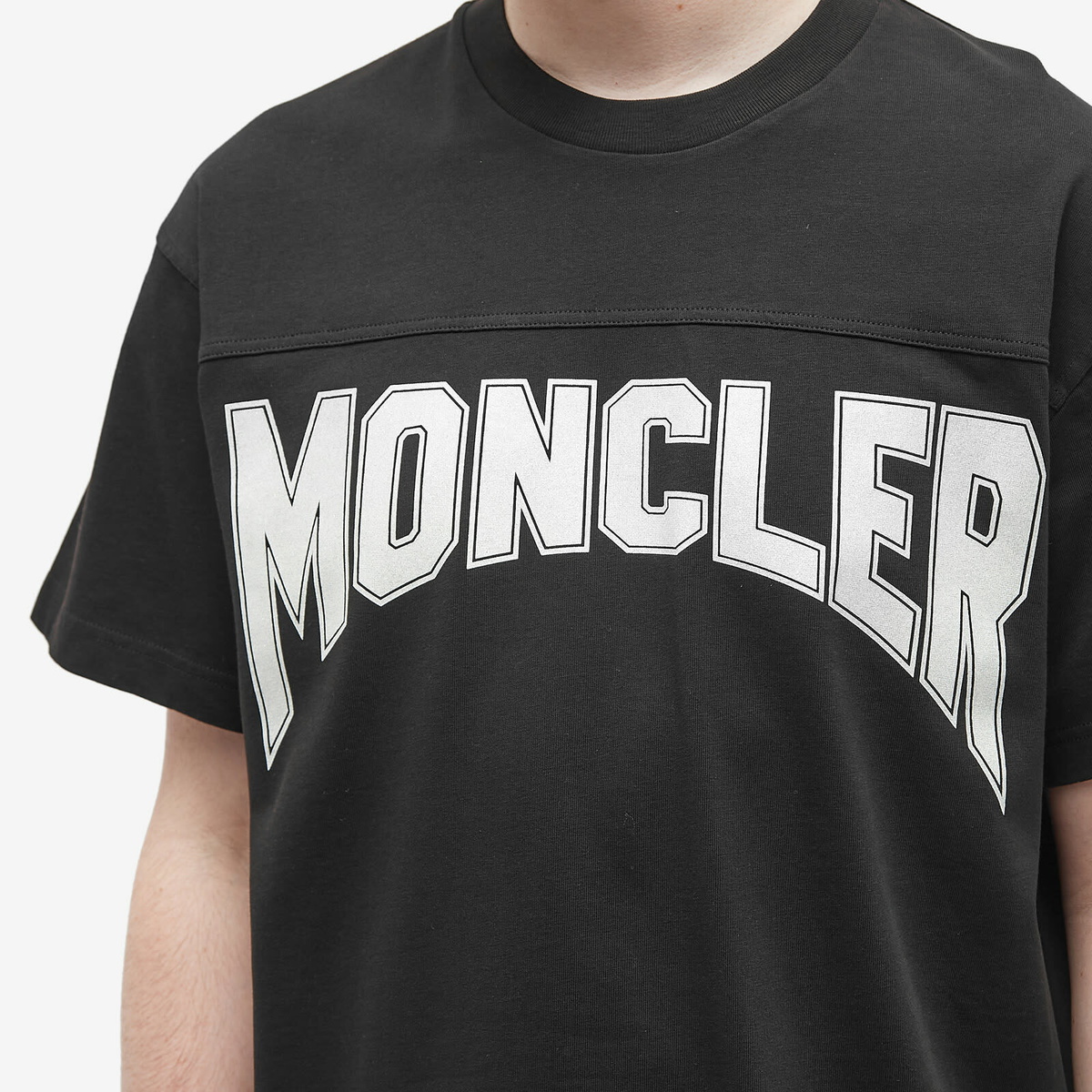 6万取引突破★UPS速達便！【MONCLER★24AW】ロゴTシャツ 6万取引突破☆UPS速達便利用【MONCLER 23/24AW】4-6歳_