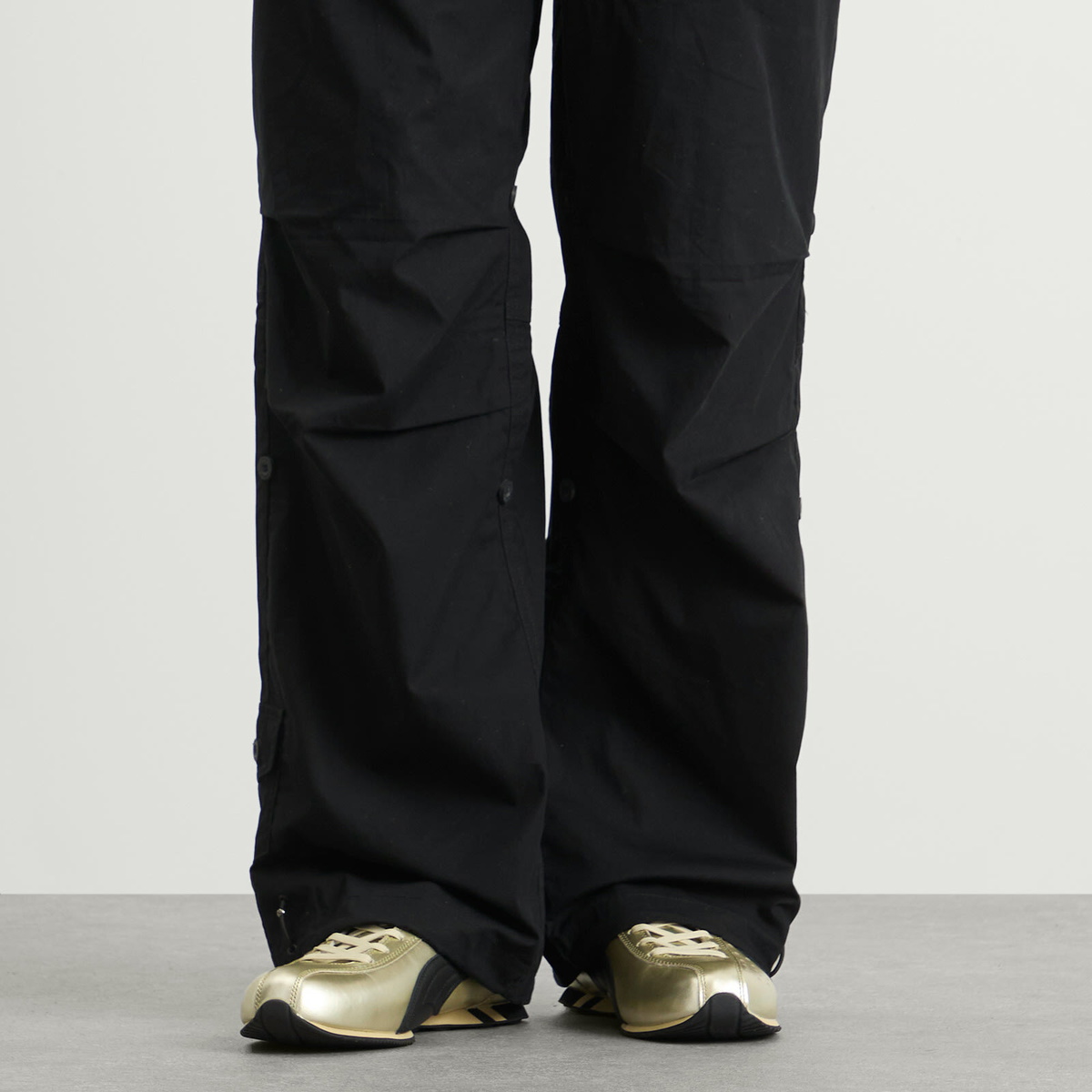 Puma Sprint Metallic Sneaker in Gold/Black