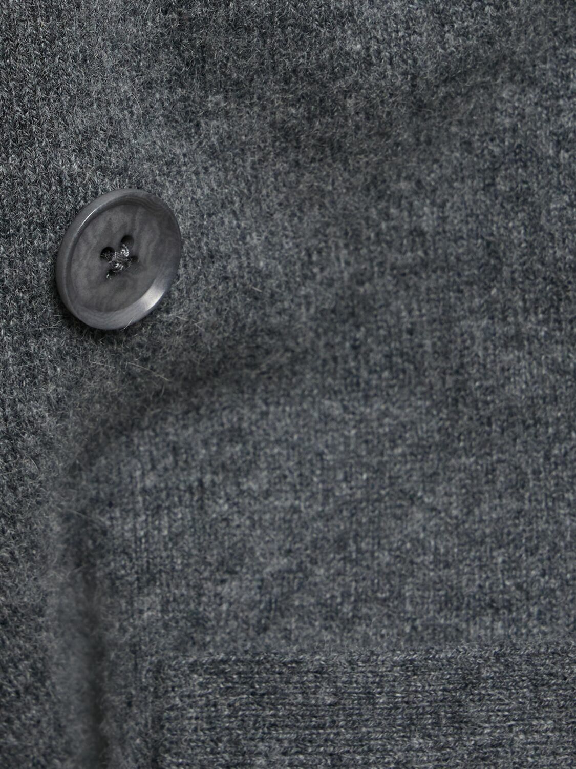 EXTREME CASHMERE N185 Feike Buttoned Cardigan