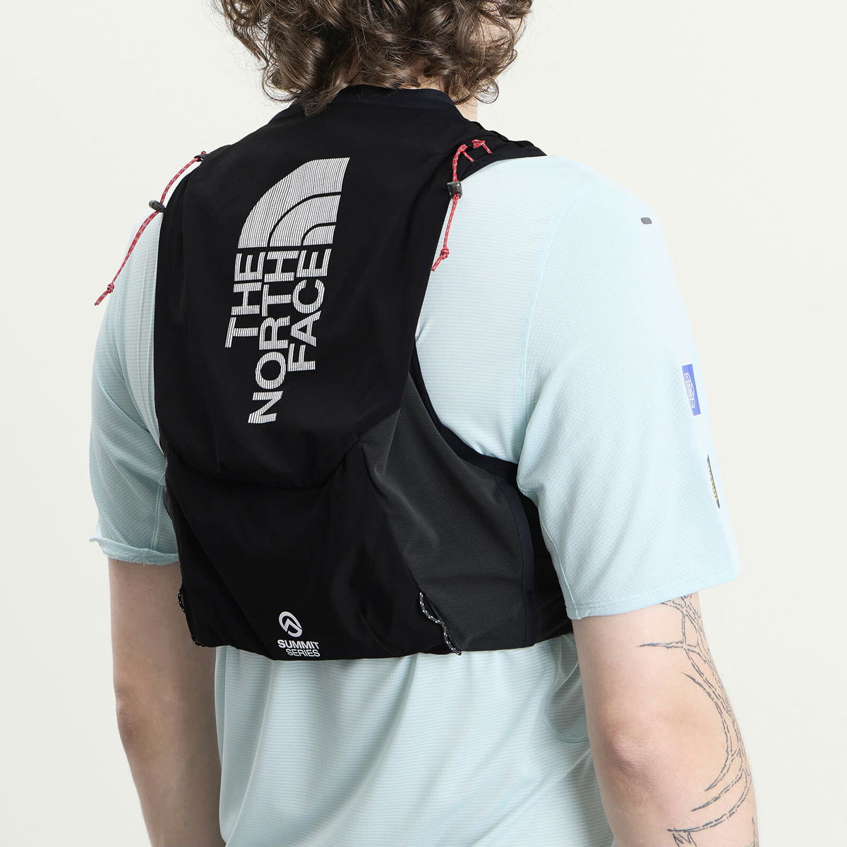 The North Face Men's Summit Run Vest 10 in Tnf Black/Asphalt Grey