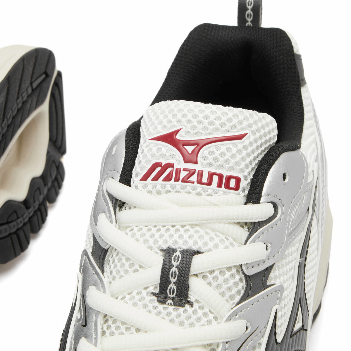 D1GA245101 Mizuno MXR OG White Black Silver (Men's) | eBay