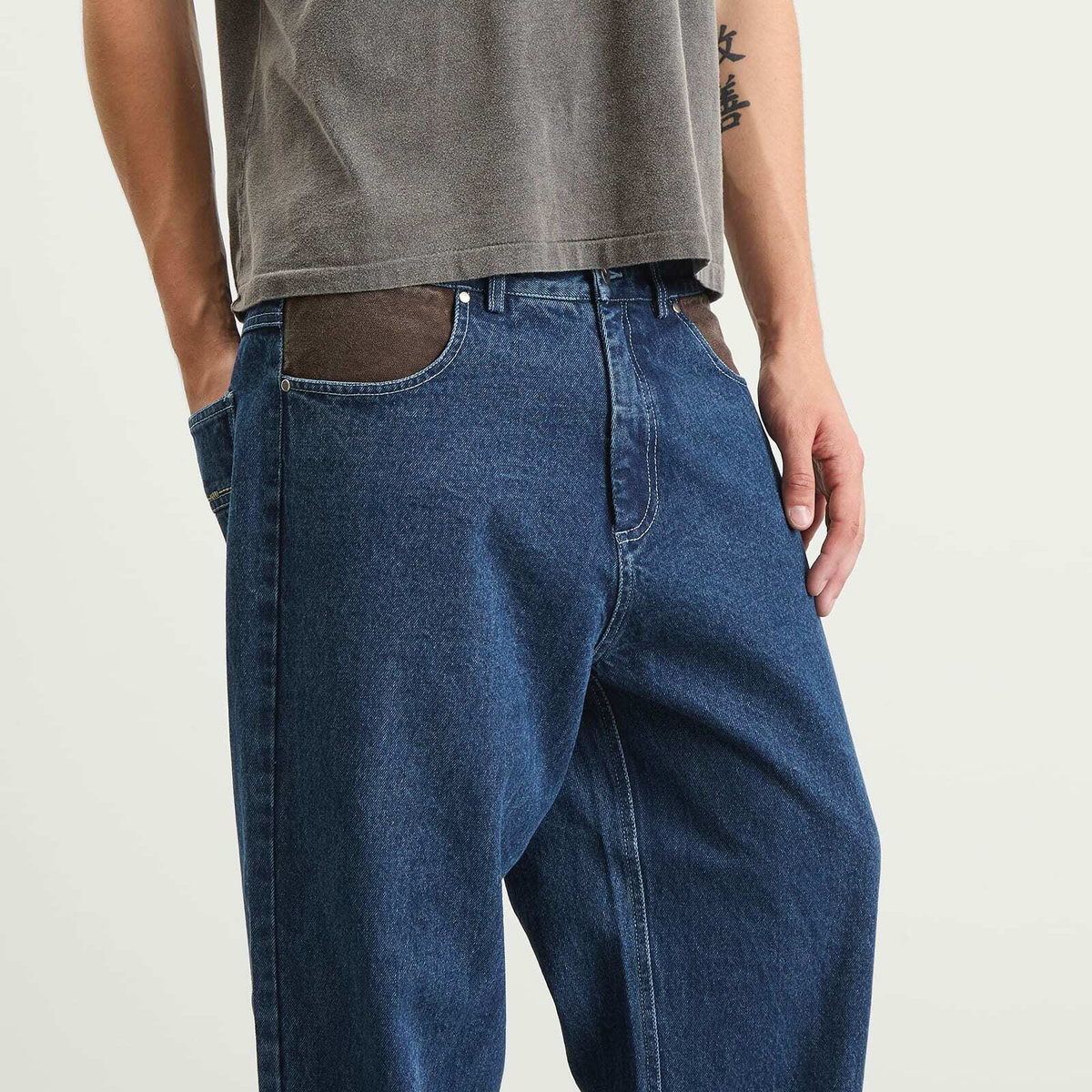 ACMH by Magic Castles Men's Trip Jeans in Acid Wash