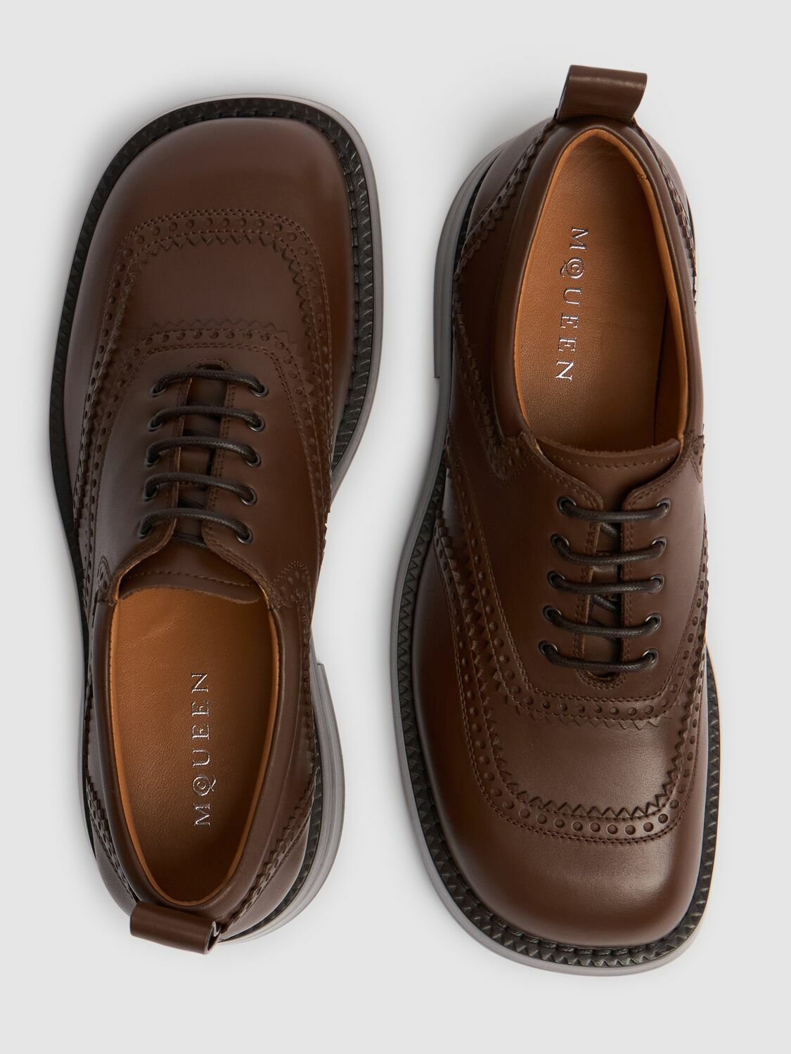 Alexander McQueen Brogue Detailed Lace-Up Derby Shoes Alexander McQueen Brogue Detailed Lace-Up Derby Shoes – On  main image 2