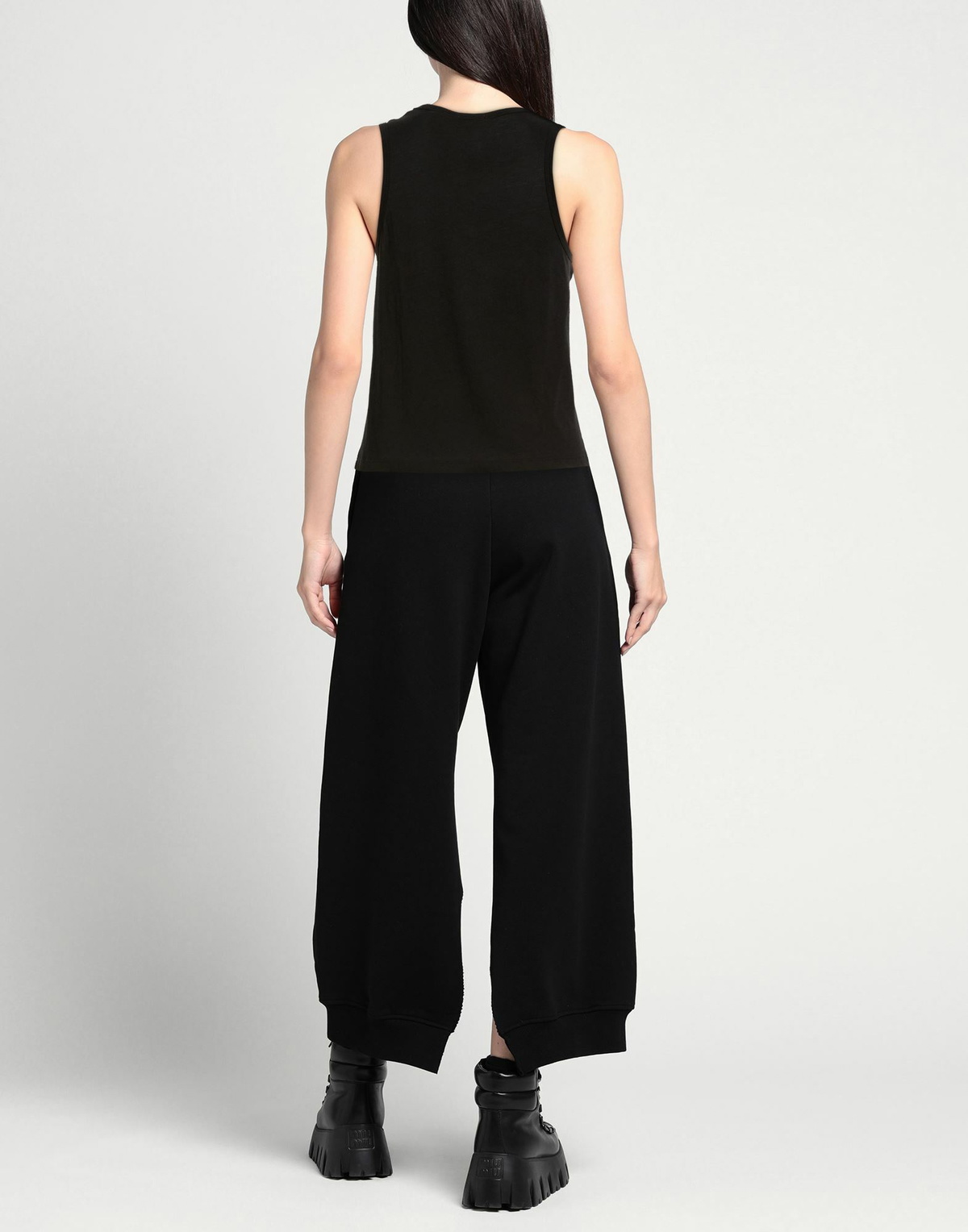 Donni. Womens Top in Black