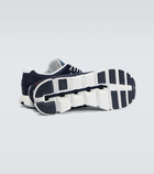 On Cloud 5 running shoes