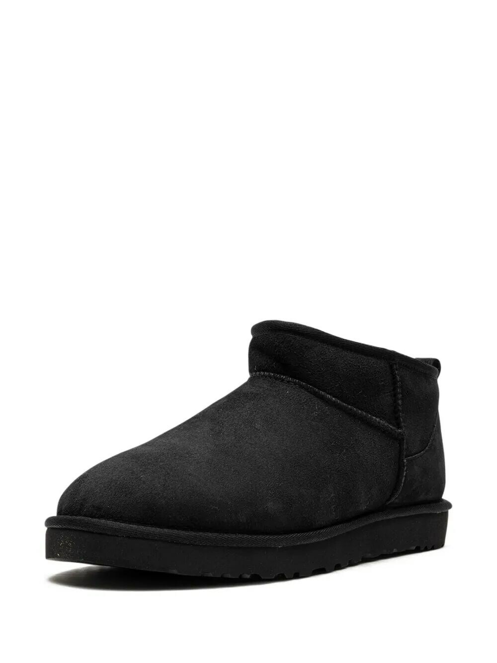 Ugg W Classic Ultra Mini Boot in Black