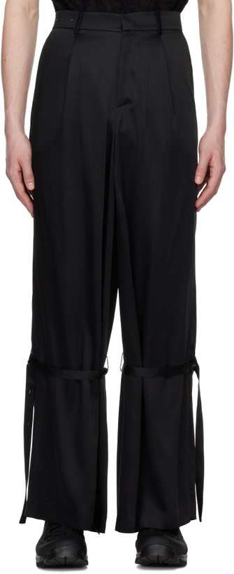 Photo: CARNET-ARCHIVE Black Belted Plinth Trousers